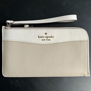 Kate Spade NWT cream pebble L zippered wristlet clutch wallet